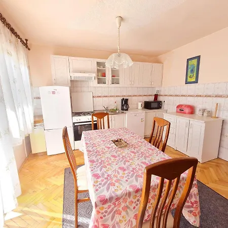 Ksenija Apartment Novi Vinodolski Exterior photo